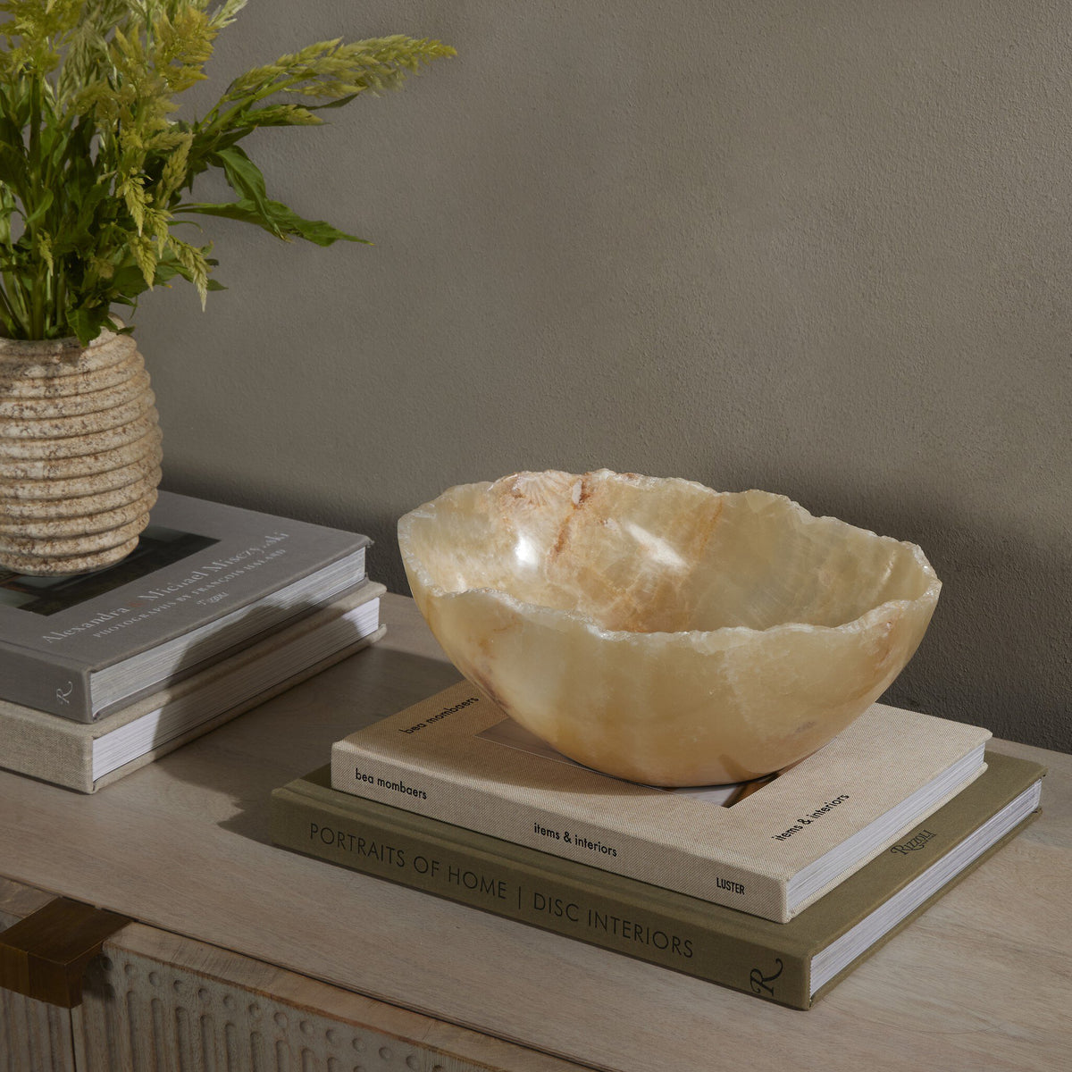 Jet Live Edge Bowl in onyx color, featuring a natural, uneven rim and glossy finish.