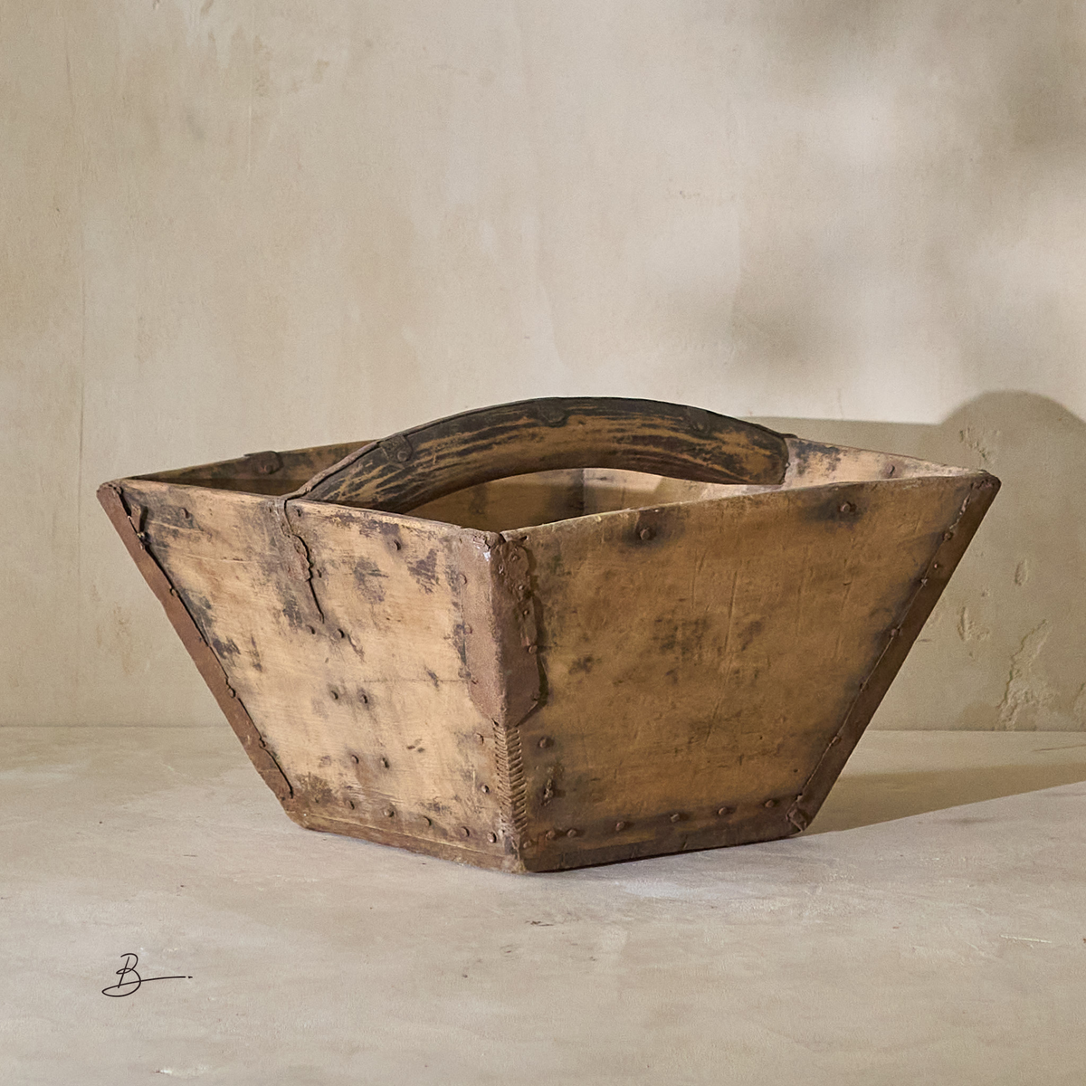 Anhui Vintage Rice Bucket - 19th Century